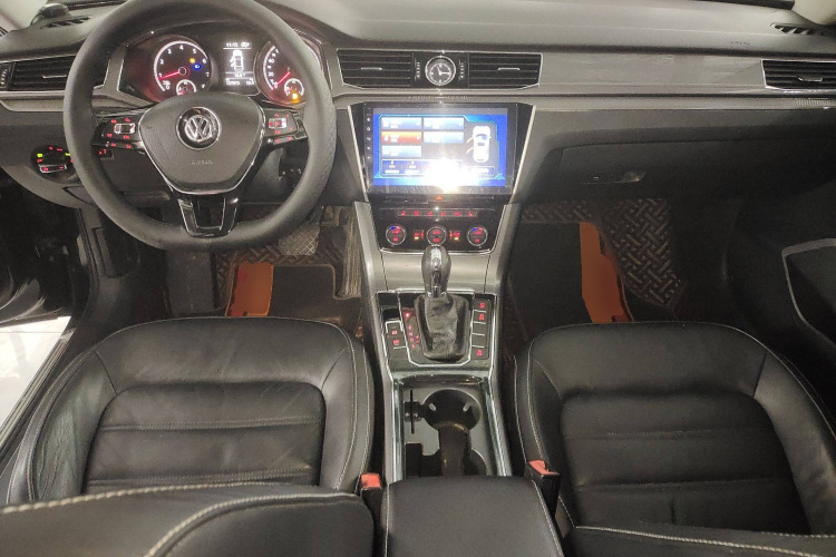 大众 帕萨特 2016款 330TSI DSG尊荣版中控内饰12