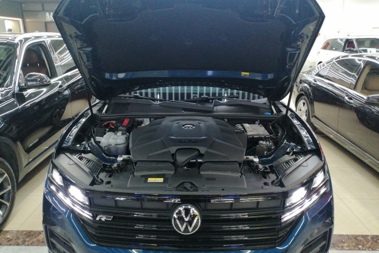 大众 途锐 2021款 3.0TSI 锐享版 曜黑运动套装局部细节24