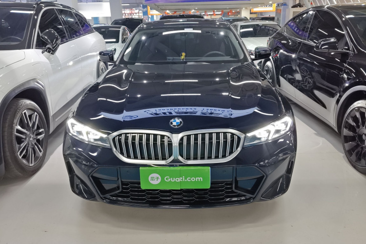 宝马3系 2023款 320Li M运动套装车身外观6001
