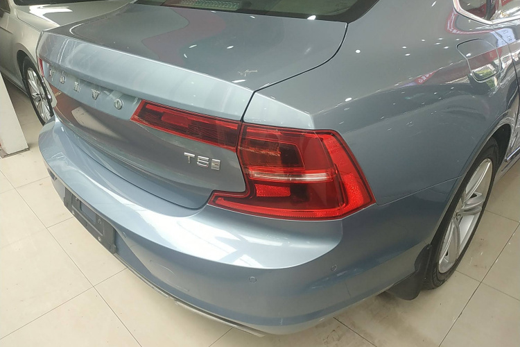 沃尔沃S90 2019款 T5 智远版车身外观6006