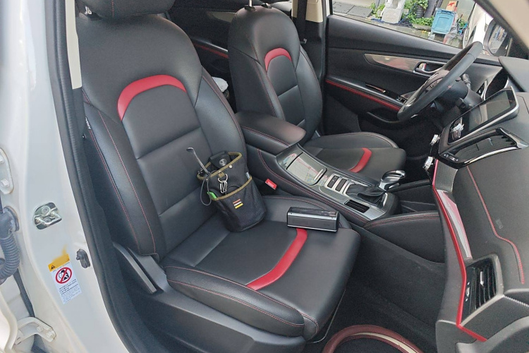 长安CS55 2018款 1.5T 自动炫动型 国V局部细节41