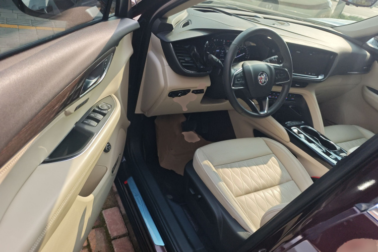 别克 2022款 昂科威Plus Avenir艾维亚 七座版中控内饰7003