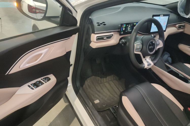 比亚迪 海鸥 2025款 305km 活力版中控内饰20