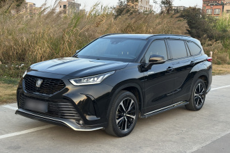 丰田 皇冠陆放 2021款 2.5L HEV四驱尊贵版