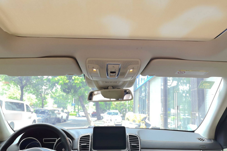 奔驰GLE 2017款 GLE 400 4MATIC局部细节22