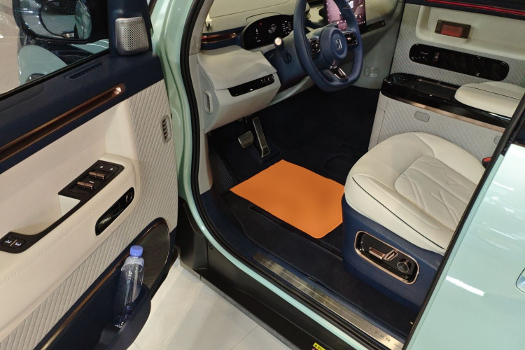 极氪MIX 2025款 智驾版中控内饰20