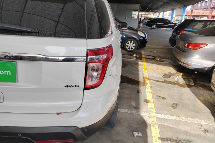 福特 探险者(进口) 2013款 3.5L 尊享型车身外观9