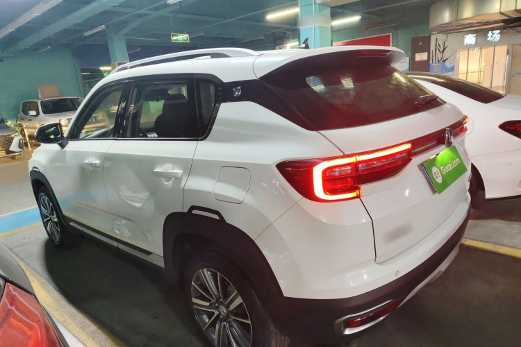 长安CS35PLUS 2019款 1.6L 自动畅联版车身外观6003