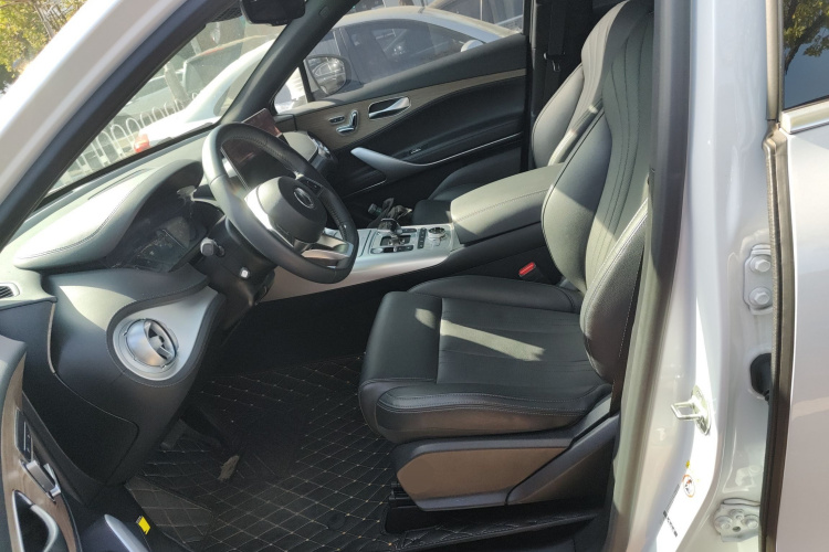 腾势X 2020款 PHEV经典版中控内饰19