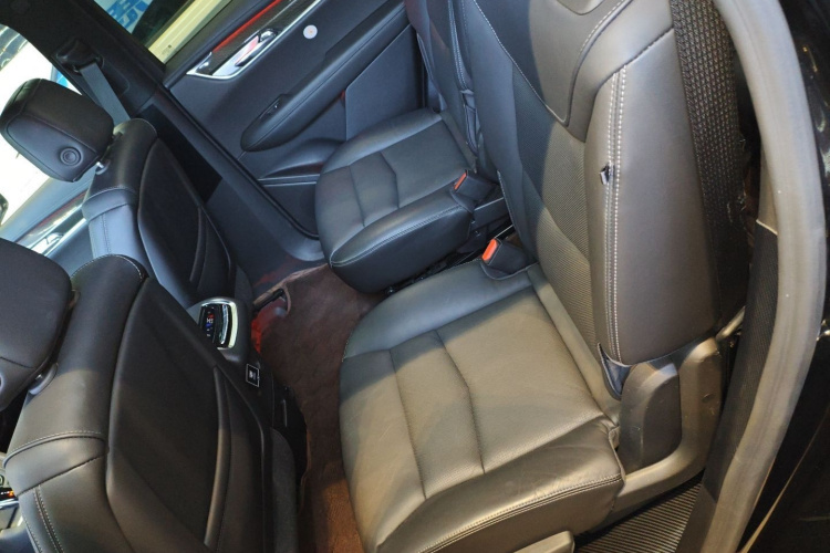 凯迪拉克XT6 2020款 改款 28T 六座豪华型中控内饰7004