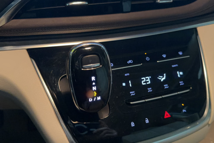 别克GL8 2023款 陆上公务舱 652T 豪华型局部细节18