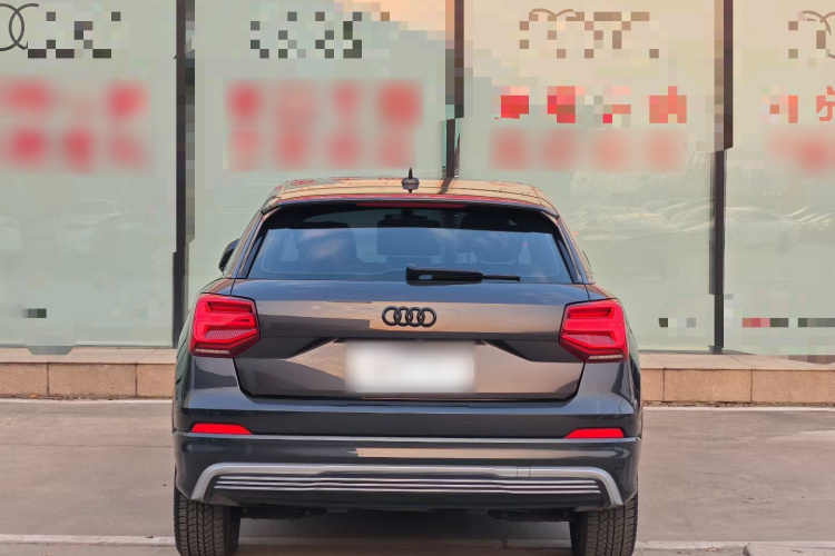 奥迪Q2L e-tron 2019款 Q2L e-tron 纯电智酷型车身外观6006