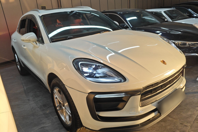 保时捷 2023款 Macan 2.0T车身外观3