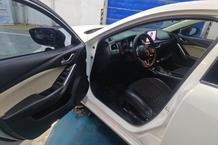 马自达 阿特兹 2017款 2.0L 蓝天时尚版中控内饰7002