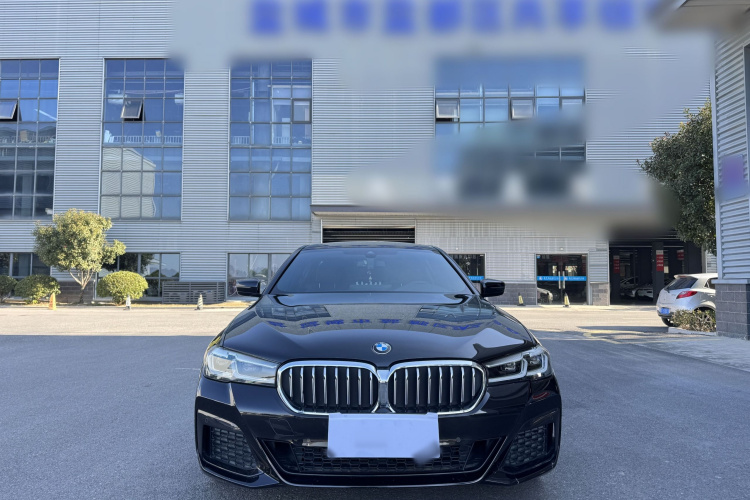 宝马5系 2022款 改款 525Li M运动套装车身外观6006