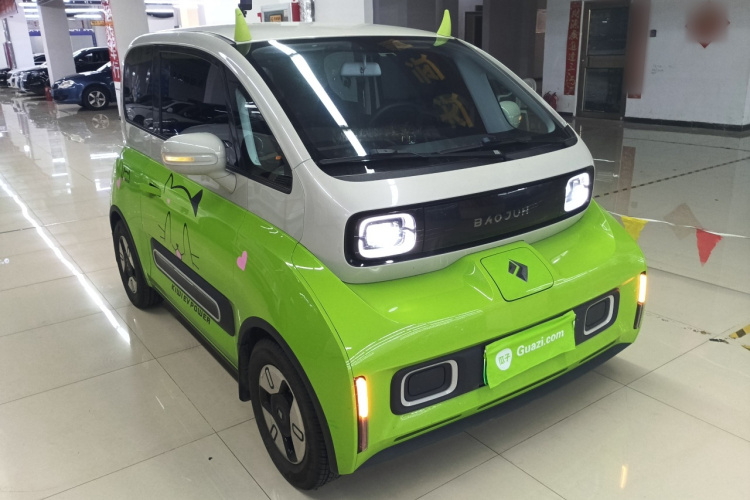 宝骏KiWi EV 2021款 艺术家 三元锂车身外观3