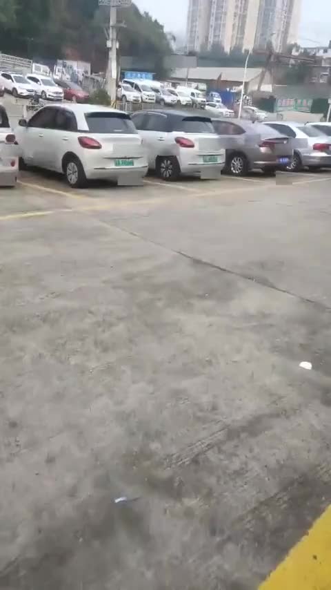 五菱汽车 五菱缤果 2023款 203km 轻享款讲解1