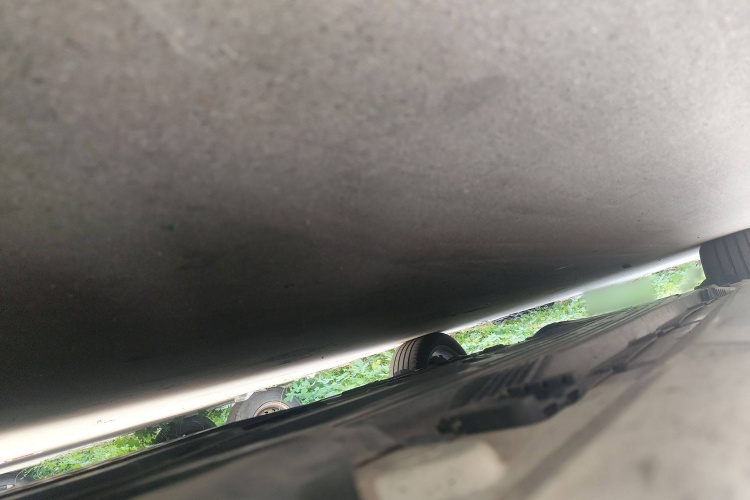 奔驰C级 2022款 改款 C 200 L 运动版局部细节9001