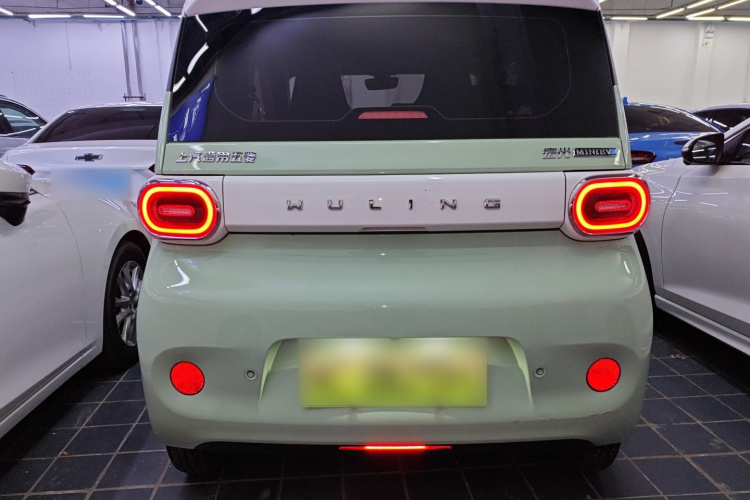 五菱汽车 宏光MINIEV 2024款 第三代 215km 进阶版车身外观6