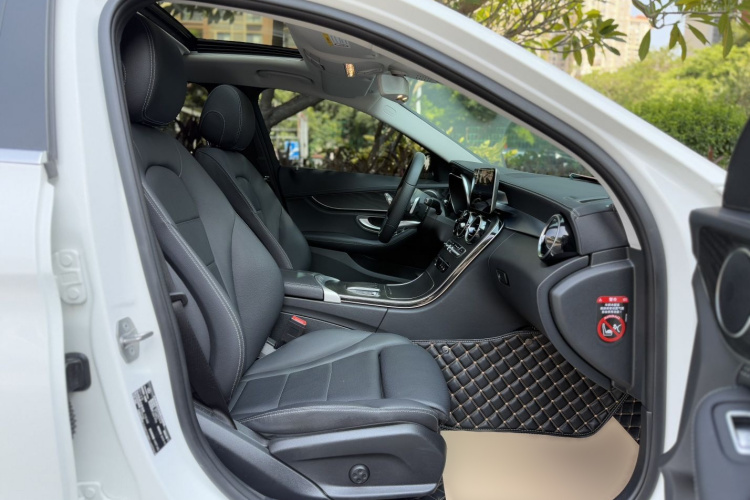 奔驰C级 2020款 C 200 L 时尚型运动版中控内饰7002