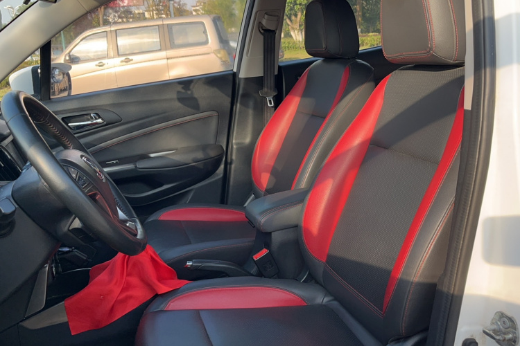 长安CS15 2016款 1.5L 手动豪华版中控内饰7001