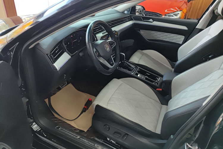 大众 迈腾 2025款 改款 众享款 330TSI DSG豪华型中控内饰20