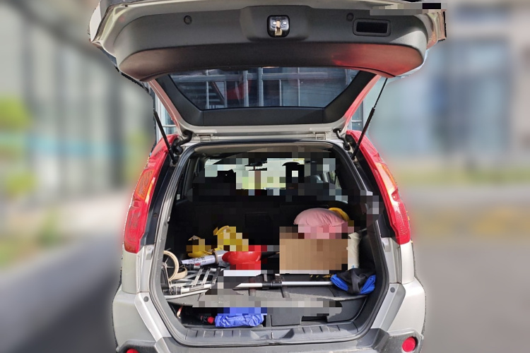 日产 奇骏 2010款 2.5L CVT豪华版 4WD局部细节23