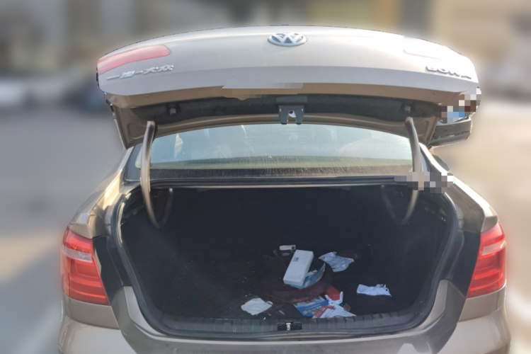 大众 宝来 2015款 质惠版 1.6L 手动时尚型中控内饰23