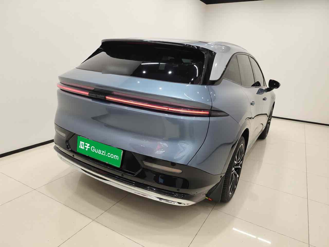 极氪7X 2025款 75kWh 后驱智驾版(5)