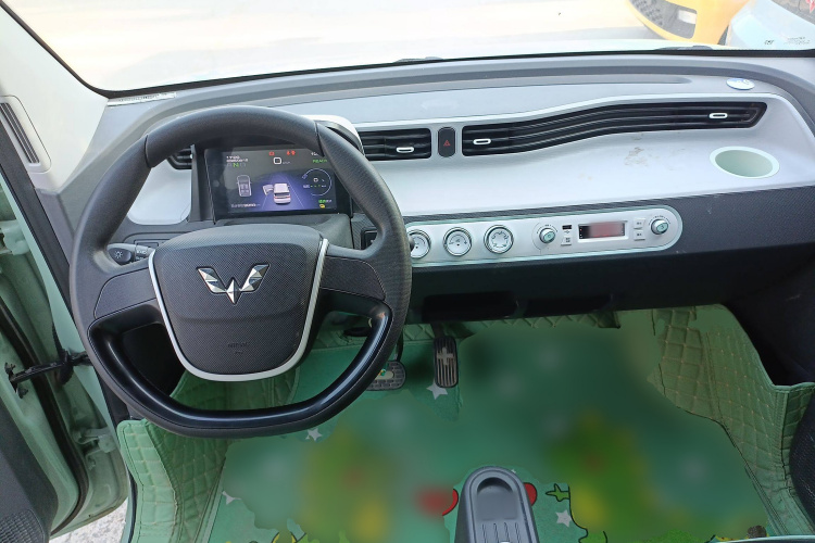 五菱汽车 宏光MINIEV 2021款 马卡龙时尚款 磷酸铁锂中控内饰7002