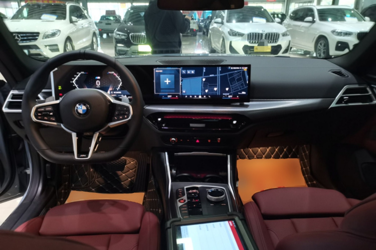 宝马4系 2024款 430i Gran Coupe M运动曜夜套装中控内饰12