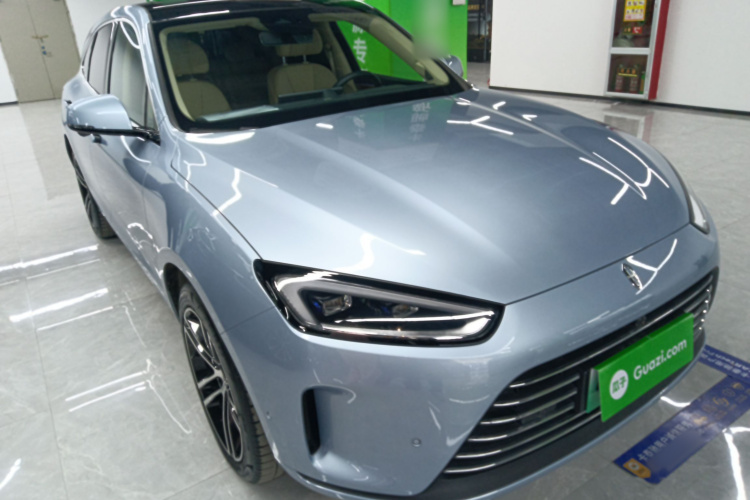 鸿蒙智行 问界M5 2023款 增程后驱标准版车身外观3