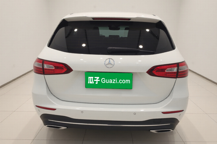 奔驰B级 2020款 B 180车身外观6