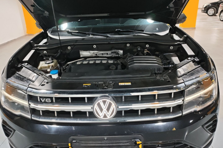 大众 途昂 2024款 530 V6 四驱尊崇豪华版机舱底盘24