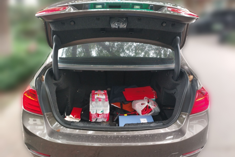 宝马3系 2013款 320Li 时尚型局部细节23