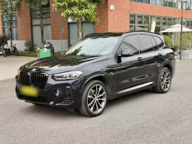 宝马X3 2023款 改款 xDrive30i 领先型 M曜夜套装