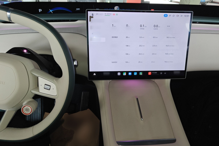 小米汽车 小米YU7 2025款 超长续航后驱版中控内饰7002