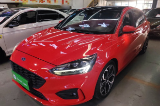 福特 福克斯 2019款 两厢 EcoBoost 180 自动ST Line