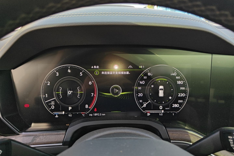 大众 途锐 2022款 3.0TSI 锐享版 曜黑运动套装局部细节14