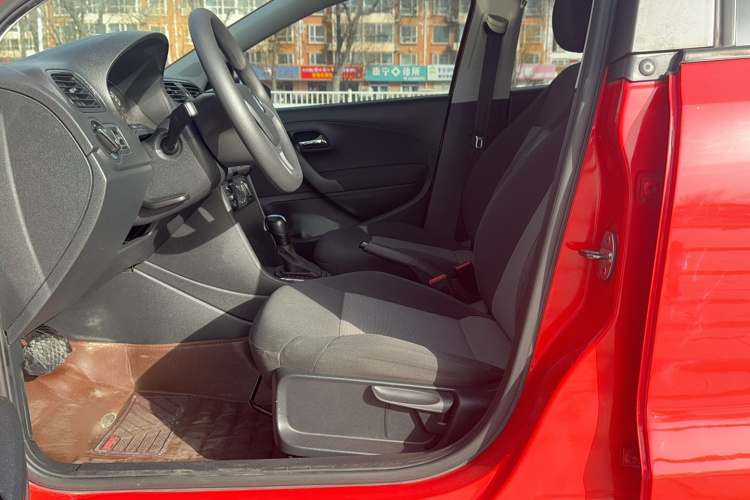 大众 Polo 2018款 1.5L 自动安驾型中控内饰7001