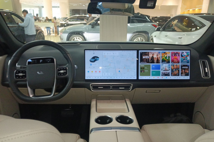 理想汽车 理想L7 2024款 MAX中控内饰12