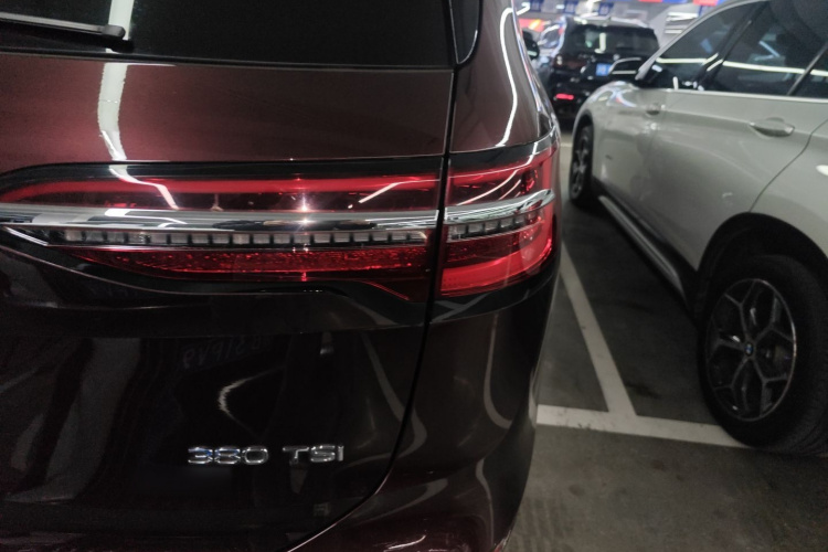 大众 威然 2020款 380TSI 尊贵版车身外观9