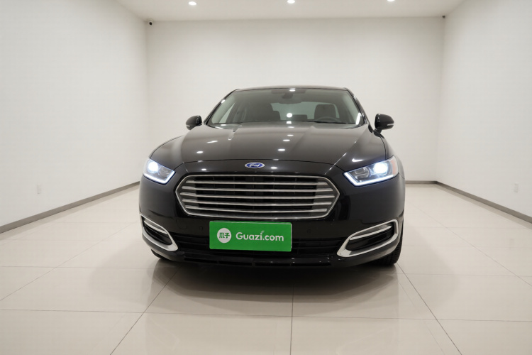 福特 金牛座 2017款 EcoBoost 325 V6旗舰型车身外观2