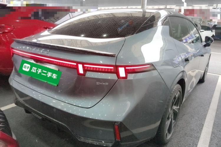 领克07 2024款 EM-P 126长续航 Ultra车身外观7