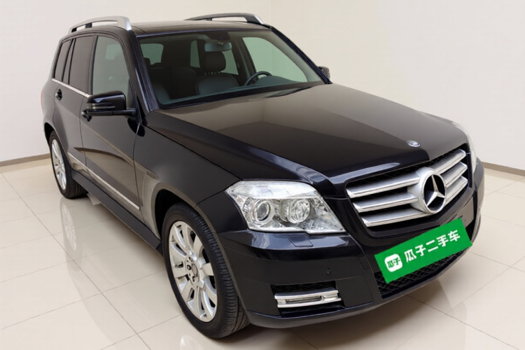 奔驰GLK级(进口) 2008款 GLK 300 4MATIC 豪华型车身外观3