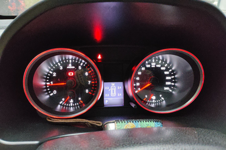 哈弗H6 2015款 运动版 1.5T 自动两驱豪华型局部细节14