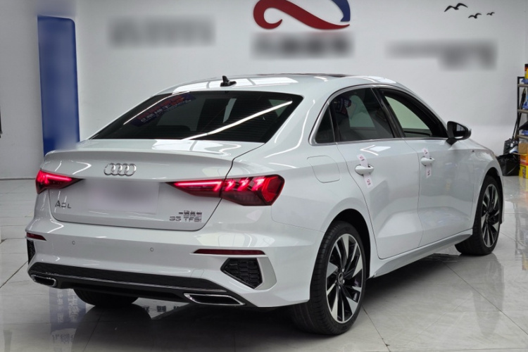 奥迪A3 2024款 A3L Limousine 35 TFSI 时尚运动型车身外观6011