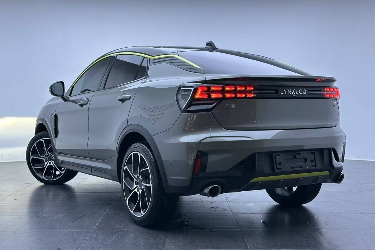 领克05 2020款 2.0TD 两驱耀Halo车身外观6003