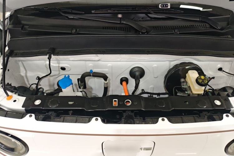 吉利银河 2024款 熊猫mini 200km 耐力熊机舱底盘24