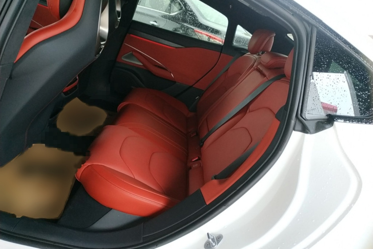 小米汽车 小米SU7 2024款 四驱超长续航高阶智驾Max版中控内饰7004